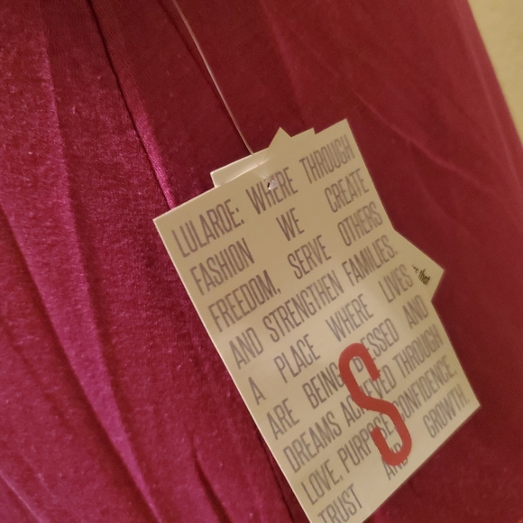 NWT SMALL LULAROE CARLY DRESS - Picture 3 of 4